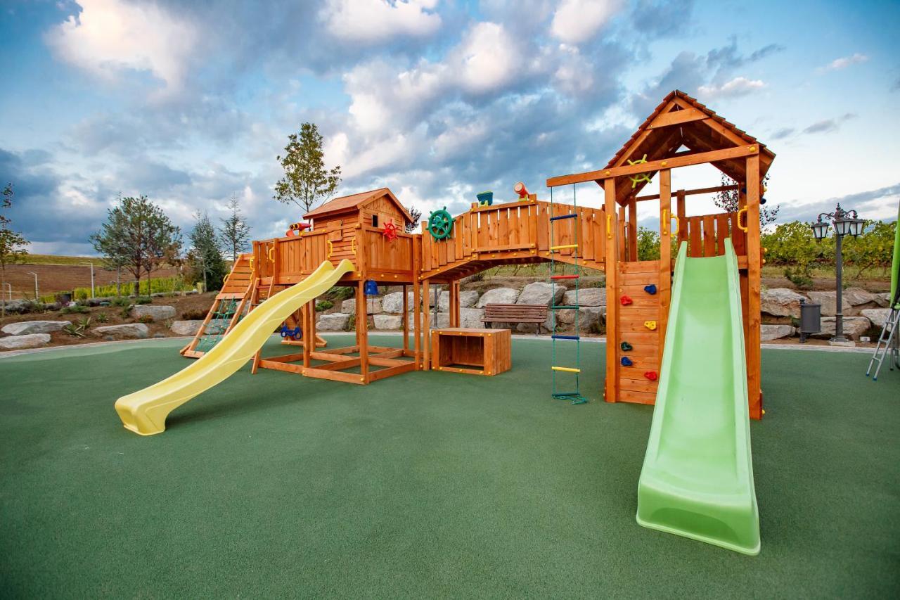 Casa Timis - Wellness & Spa Resort Chitorani Eksteriør bilde Playground